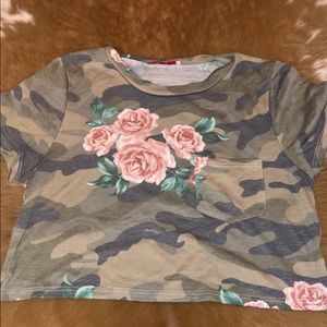 Camo Floral Crop Top -Q